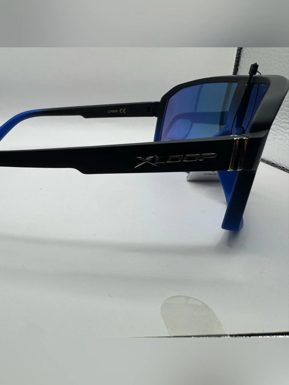 Men's Blue Mirror Lens Sports Sunglasses